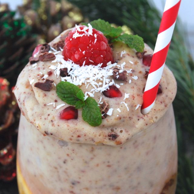 Holiday Fruit Cake Smoothie -